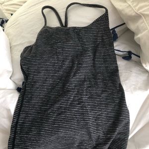 LIKE NEW LULULEMON TANK SZ 2